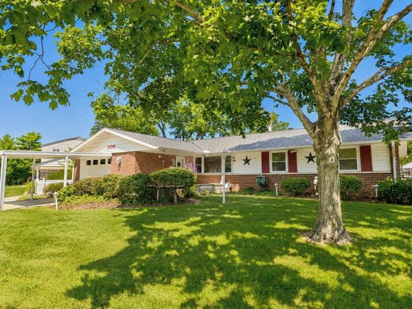 3700 Santiago Drive , Westerville, OH 43081