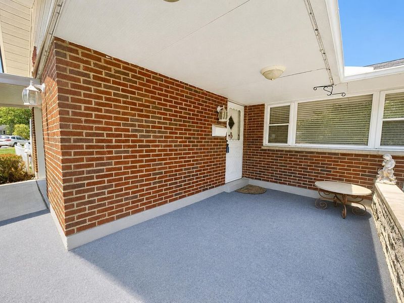 3700 Santiago Drive , Westerville, OH 43081 Photo 4