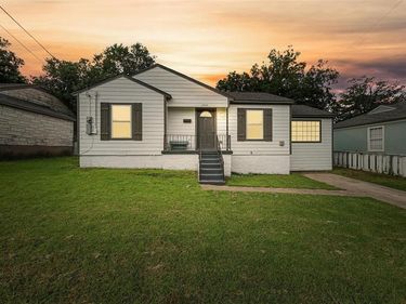 6520 Lovett Avenue , Dallas, TX 75227