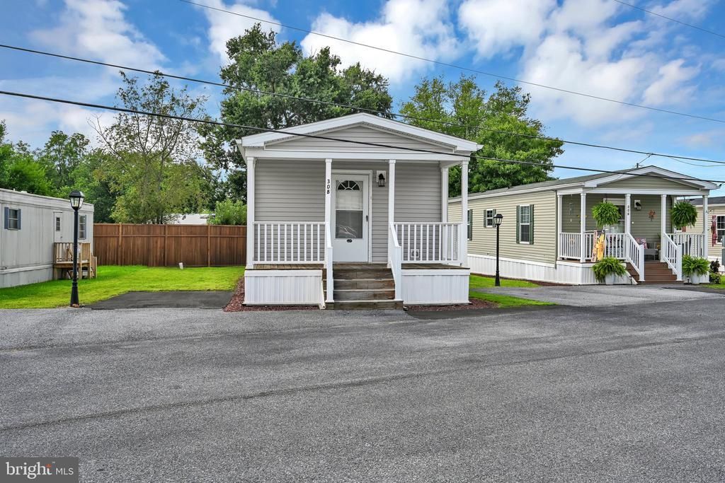308 DON DRIVE, NEW HOLLAND, PA 17557