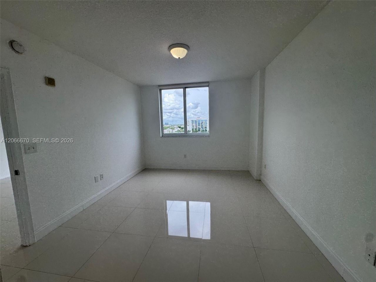 18800 NE 29 Av, Unit 1005, Aventura, FL 33180 Photo