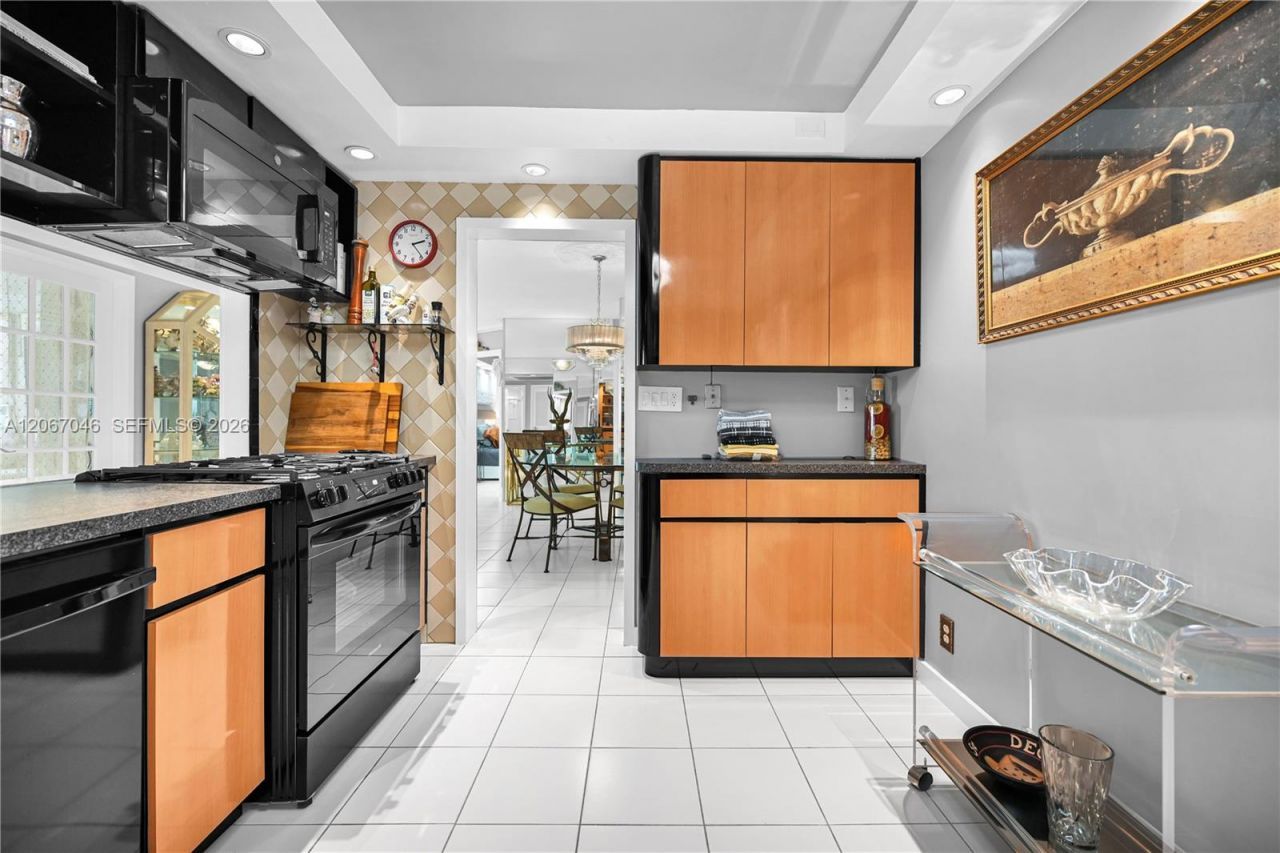 2030 S Ocean Dr , Unit 2027, Hallandale Beach, FL 33009 Photo