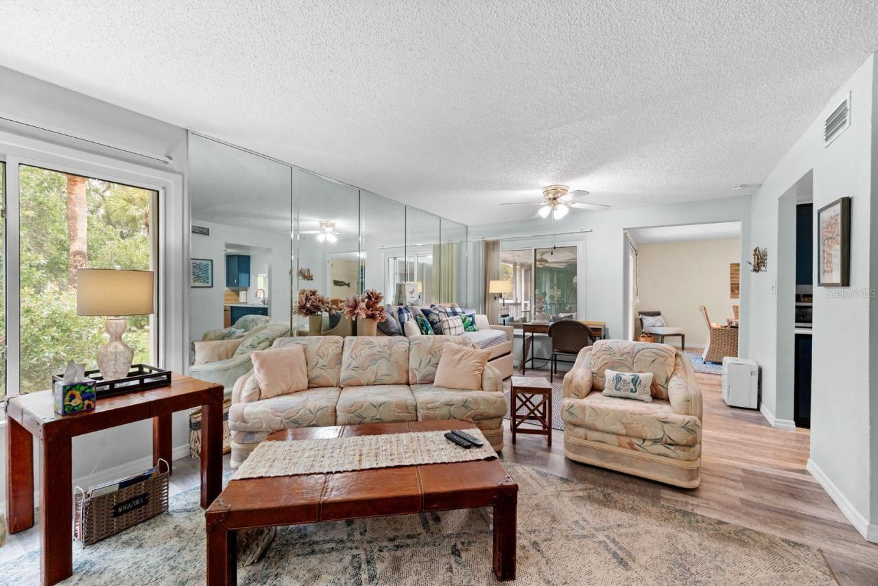 3675 41st Way S, Unit I, Saint Petersburg, FL 33711 Photo