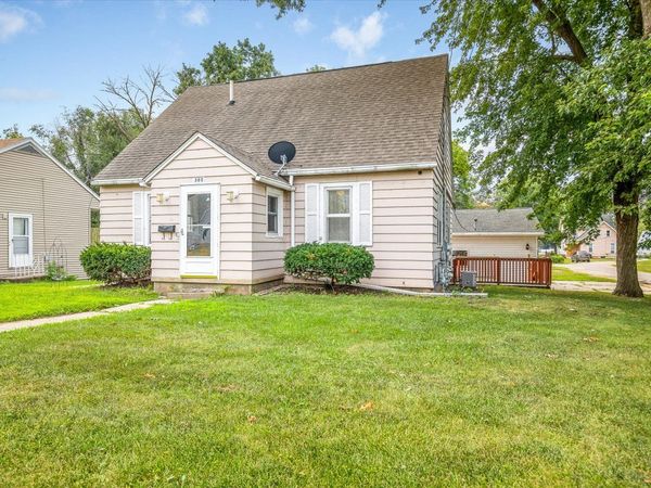 300 E 4th Street , Rock Falls, IL 61071