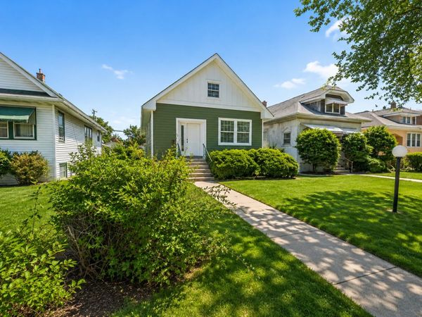 635 S 18th Avenue , Maywood, IL 60153