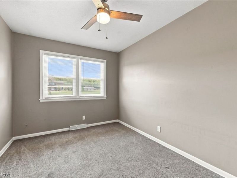 38444 Otten Road, North Ridgeville, OH 44039 Photo 13