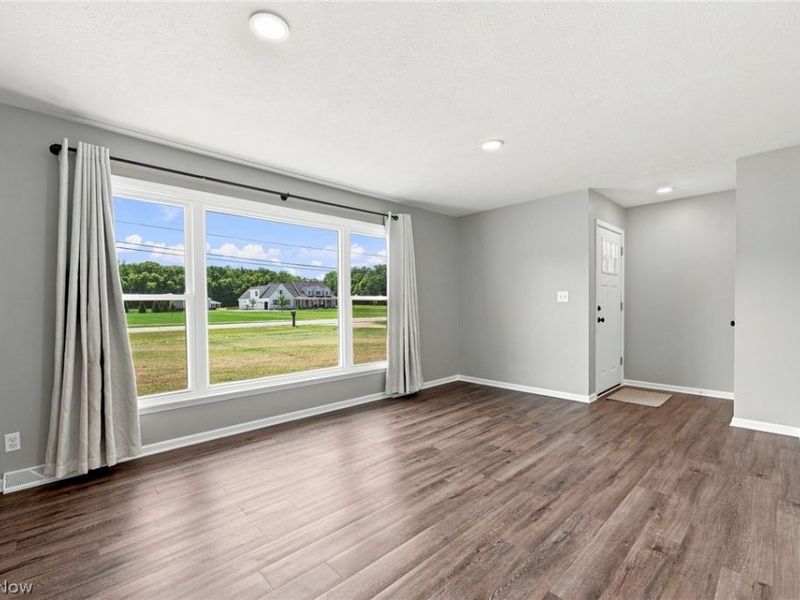 38444 Otten Road, North Ridgeville, OH 44039 Photo 3