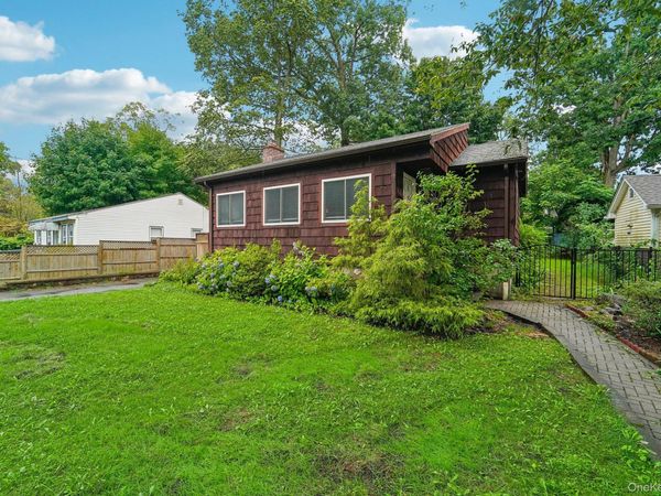 16 Rogers Lane, Yorktown Heights, NY 10598
