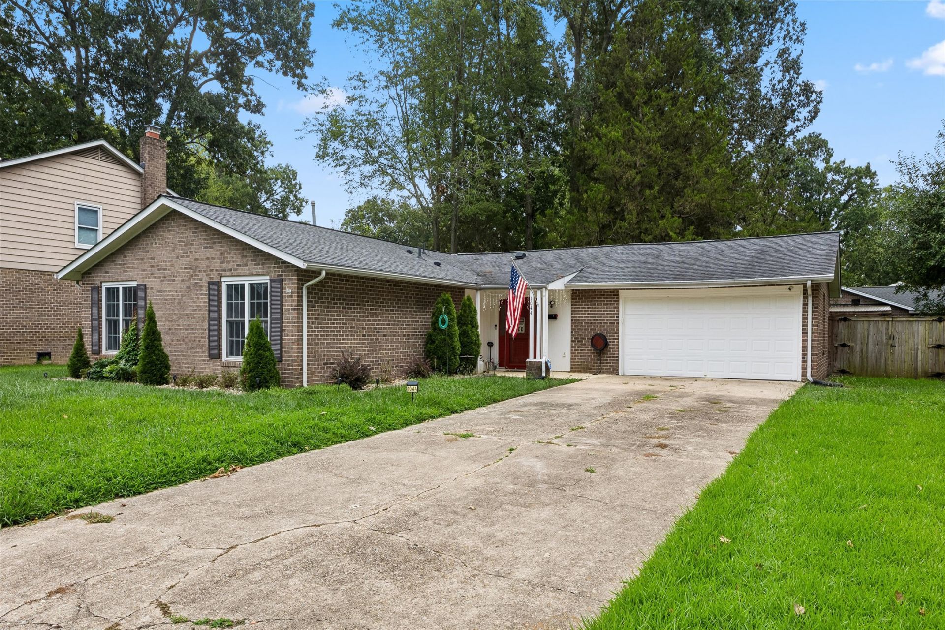 1044 Clipper Drive, Hampton, VA 23669 Main Photo