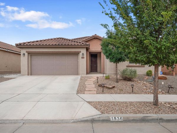 1936 Redondo Peak Drive NW, Albuquerque, NM 87120