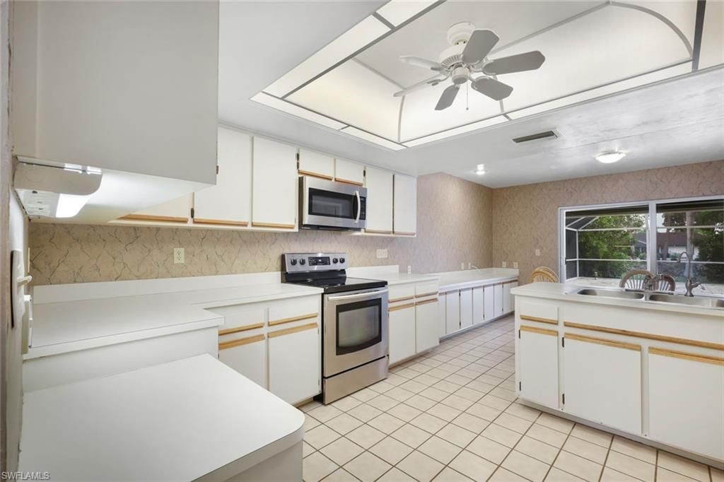2207 Imperial Golf Co Blvd, Naples, FL 34110 Photo
