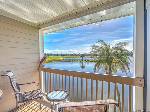 310 NE Golfview Circle, Unit 310, Stuart, FL 34996