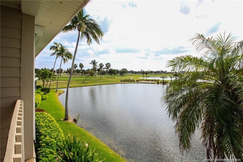 310 NE Golfview Circle, Unit 310, Stuart, FL 34996 Photo