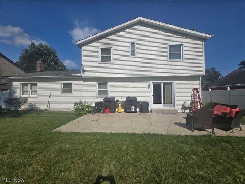 909 NE Willard Avenue NE, Warren, OH 44483 Photo 2