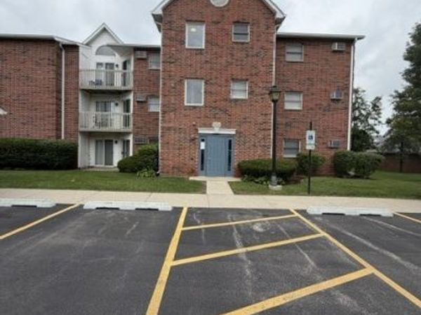 1354 Cunat Court , Unit 1D, Lake In The Hills, IL 60156