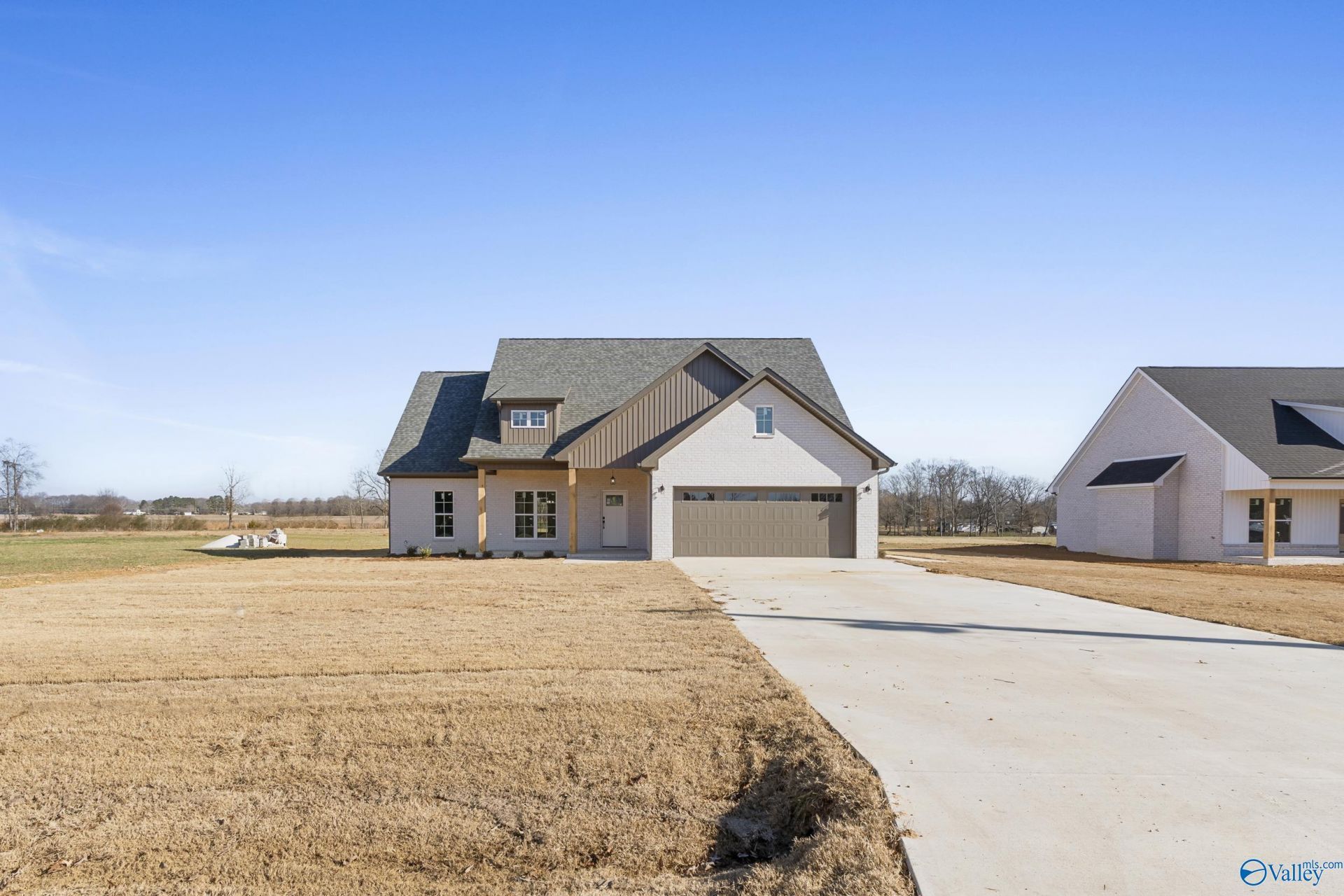 237 County Road 144, Killen, AL 35645 Main Photo