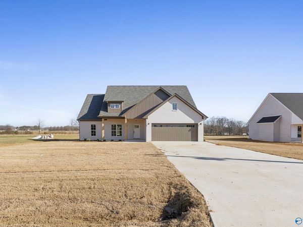 237 County Road 144, Killen, AL 35645