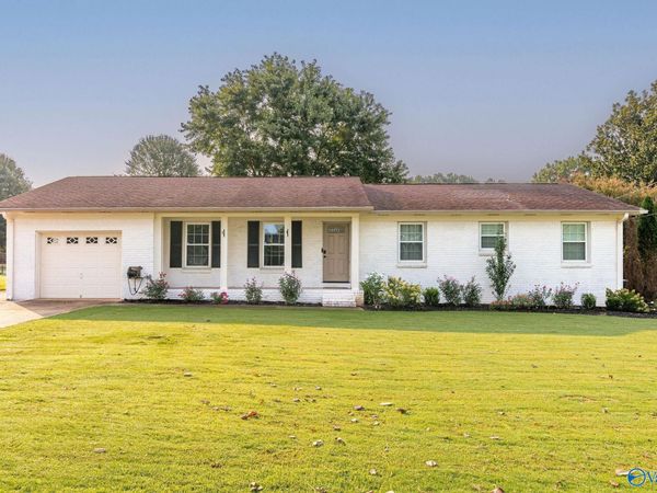 9015 SW Whittier Road, Huntsville, AL 35802