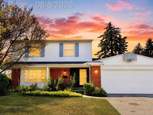 30121 Woodhouse Drive, Warren, Mi 48092