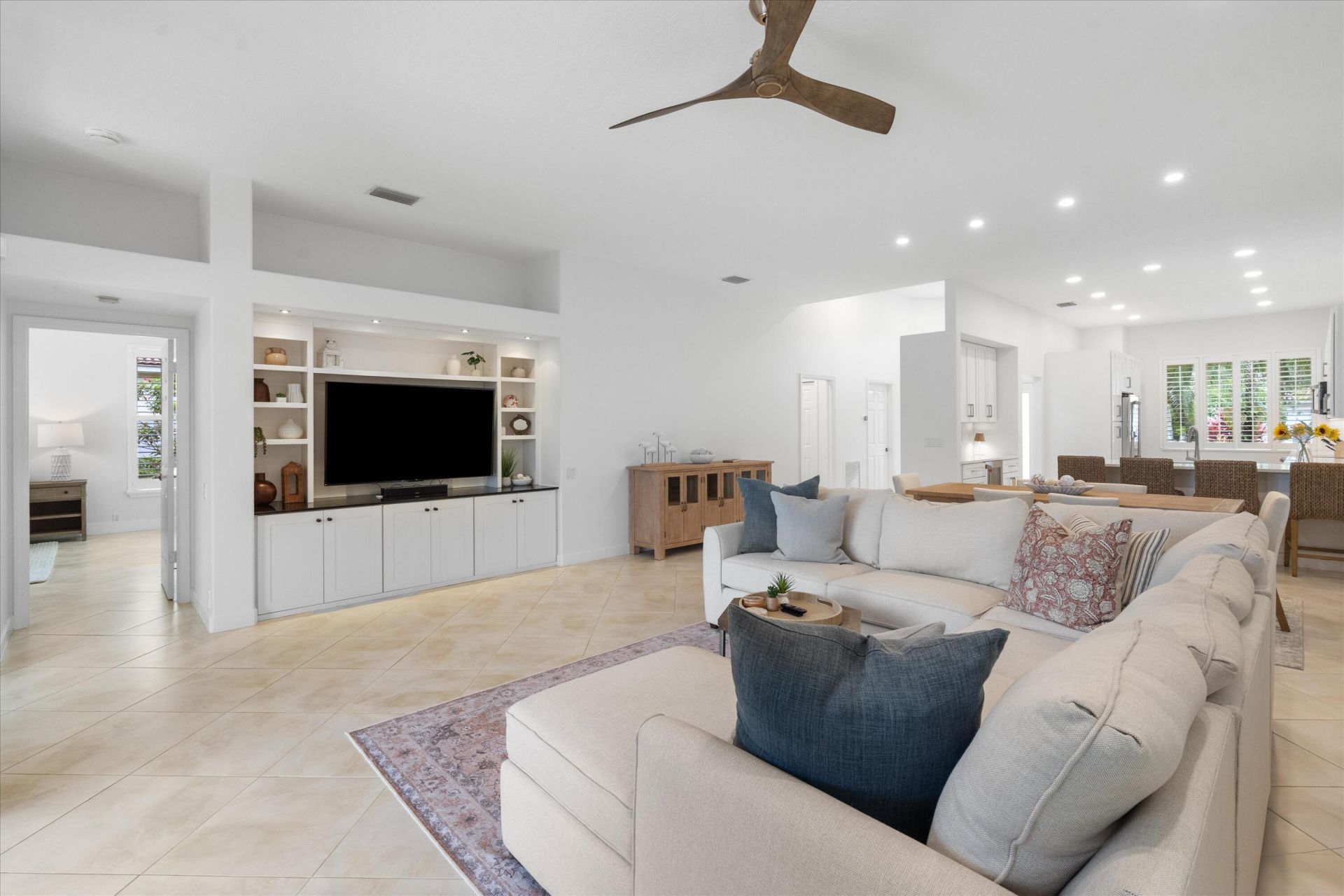 8170 Bob-o-link Drive, West Palm Beach, FL 33412 Photo