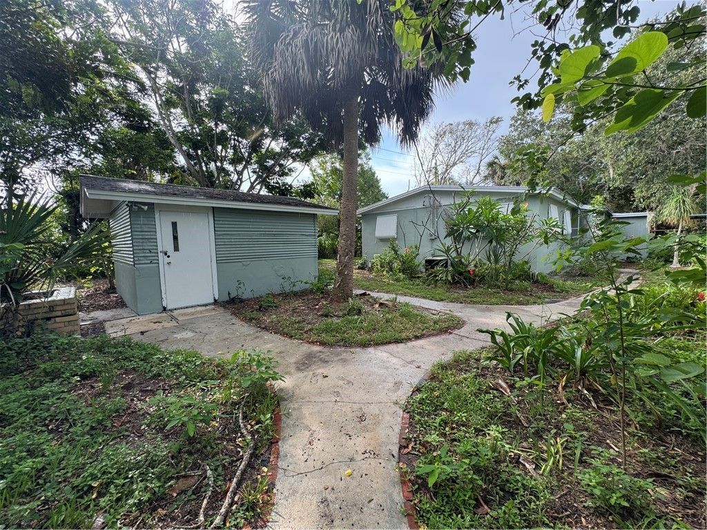 1302 14th Place, Vero Beach, FL 32960 Photo
