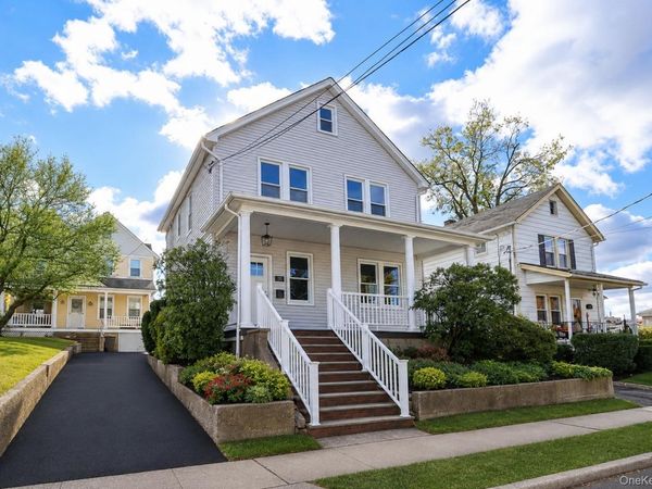 10 Ohio Avenue, Port Washington, NY 11050