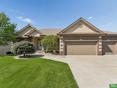10326 S 179th Street, Omaha, NE 68136