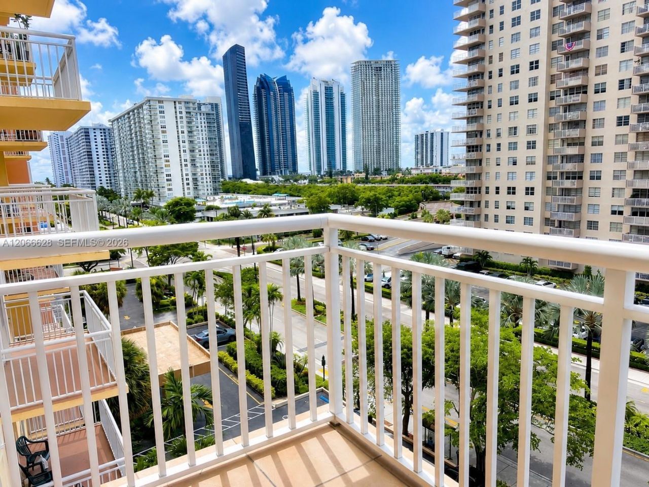 251 174th St , Unit 706, Sunny Isles Beach, FL 33160 Photo