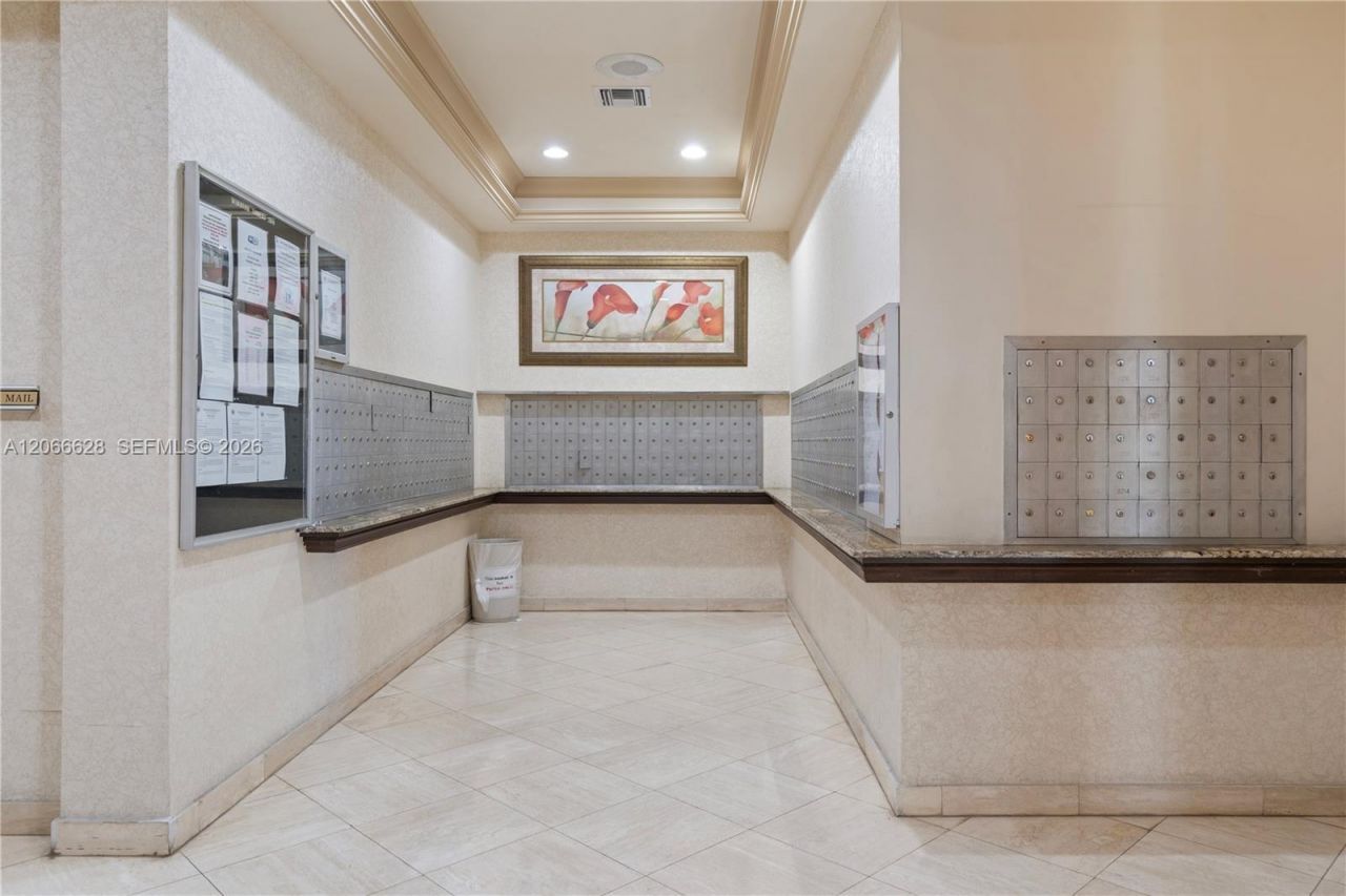 251 174th St , Unit 706, Sunny Isles Beach, FL 33160 Photo