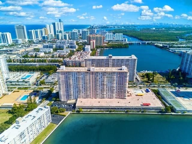 251 174th St , Unit 706, Sunny Isles Beach, FL 33160 Photo