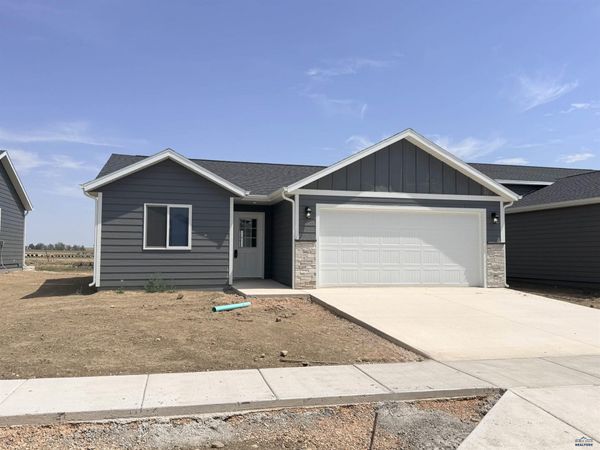 4094 MCINTOSH LN, Rapid City, SD 57703