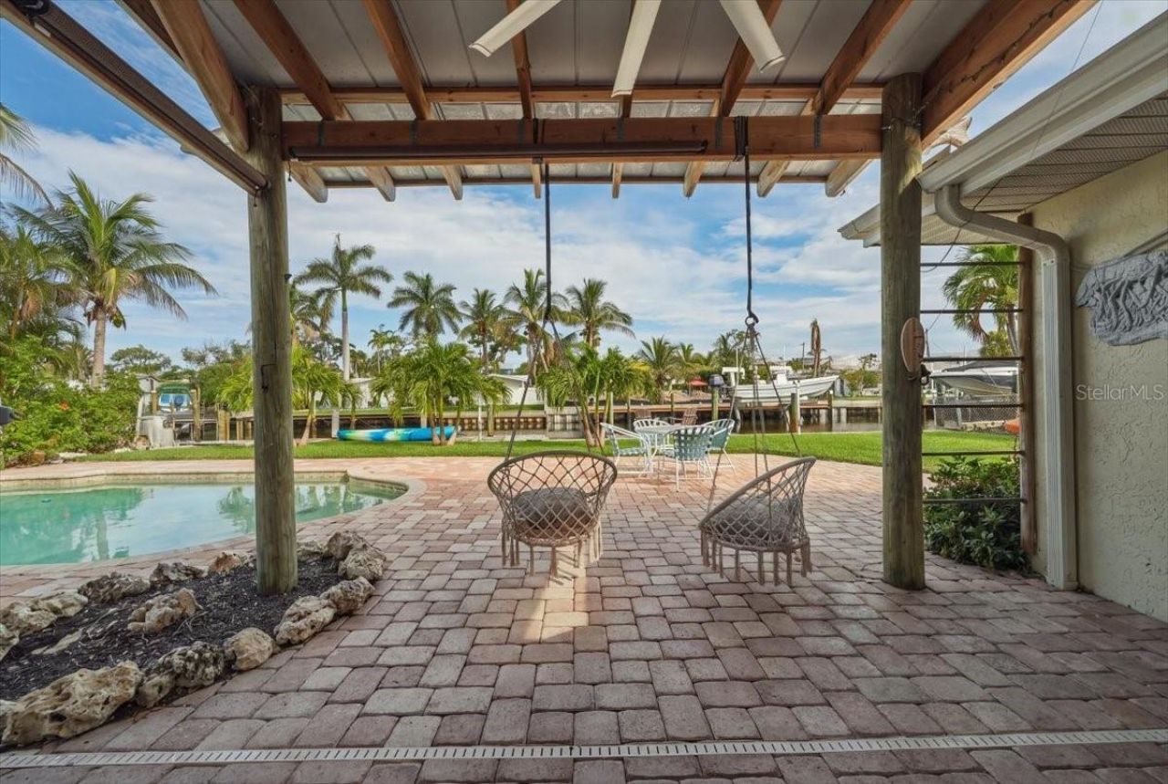 508 83rd Street, Holmes Beach, FL 34217 Photo