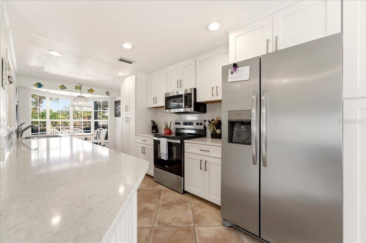 508 83rd Street, Holmes Beach, FL 34217 Photo