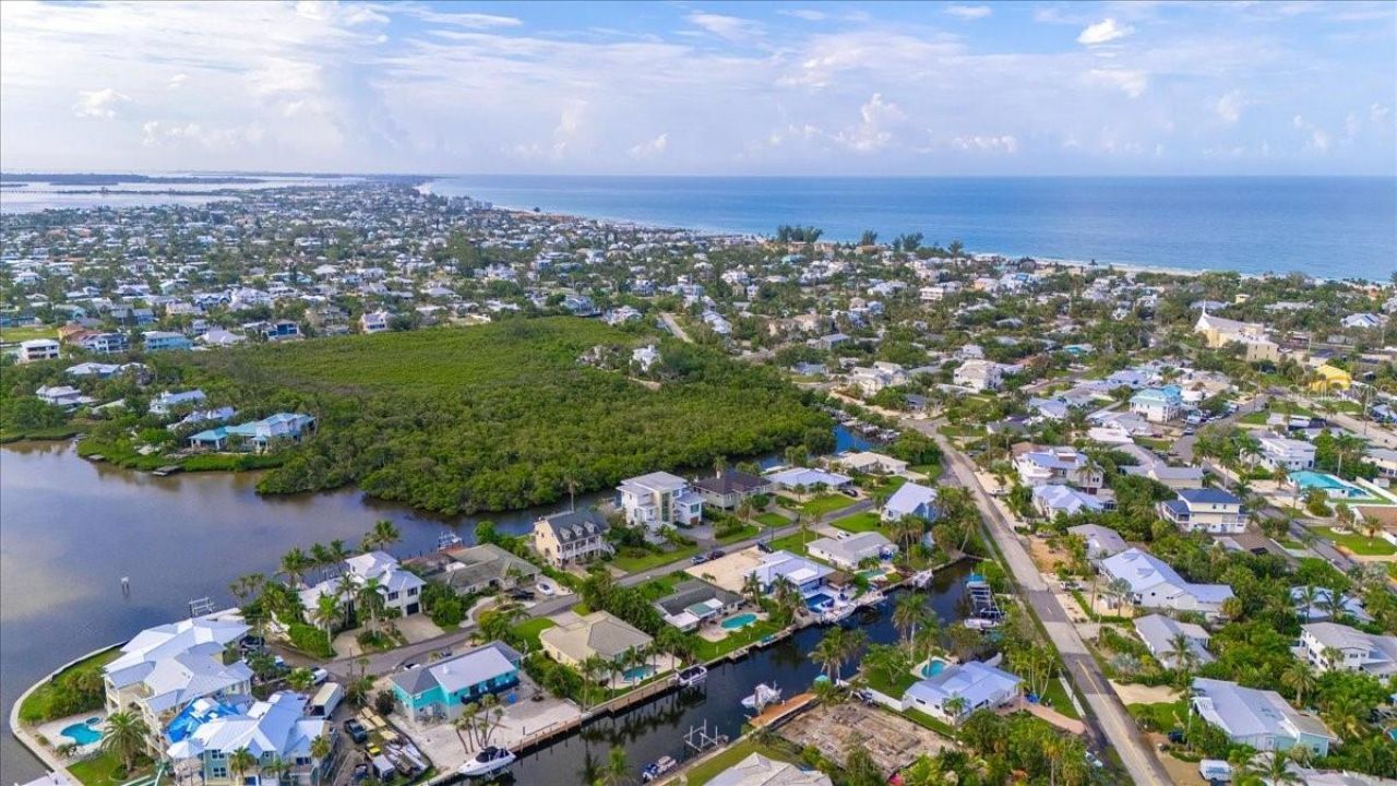 508 83rd Street, Holmes Beach, FL 34217 Photo
