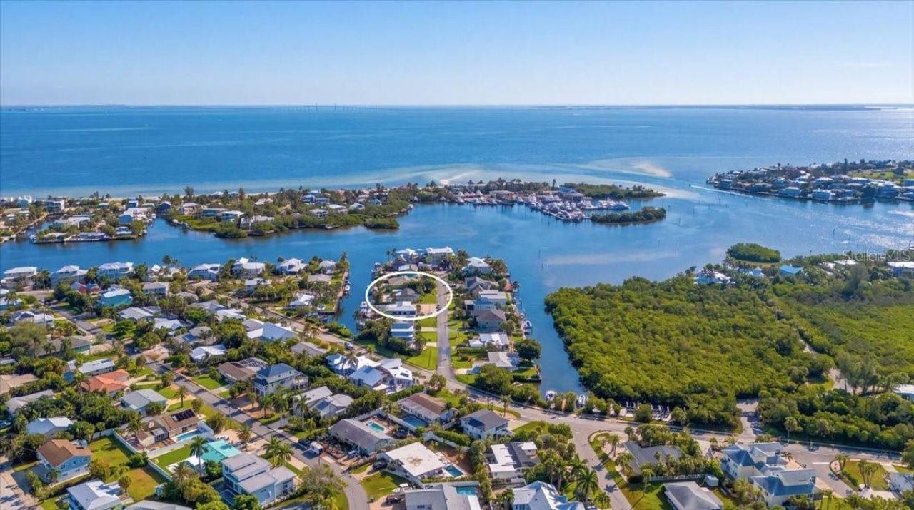 508 83rd Street, Holmes Beach, FL 34217 Photo