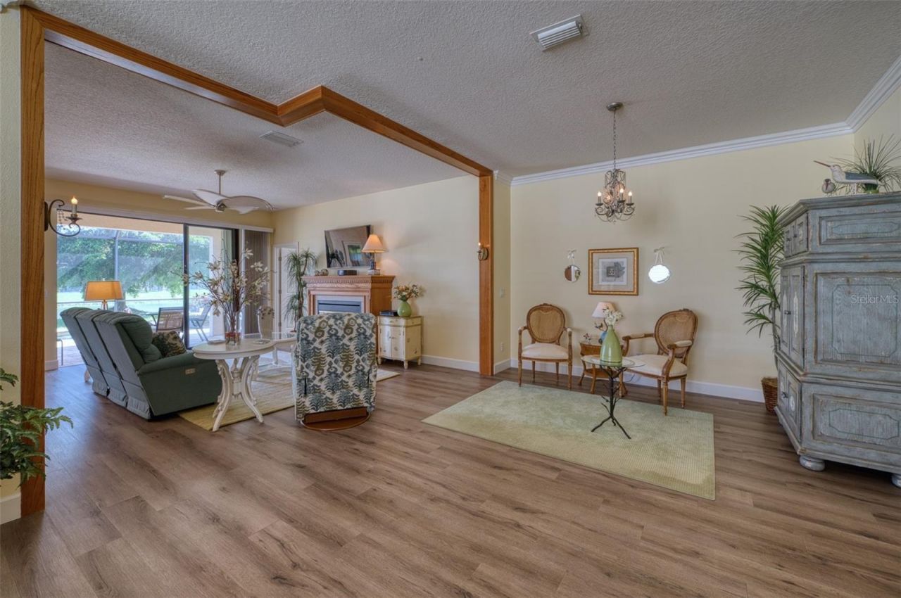 8053 Stirling Falls Circle, Sarasota, FL 34243 Photo