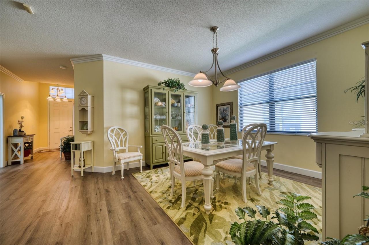 8053 Stirling Falls Circle, Sarasota, FL 34243 Photo
