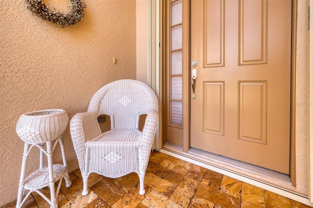 8053 Stirling Falls Circle, Sarasota, FL 34243 Photo