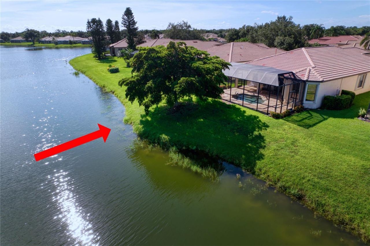 8053 Stirling Falls Circle, Sarasota, FL 34243 Photo