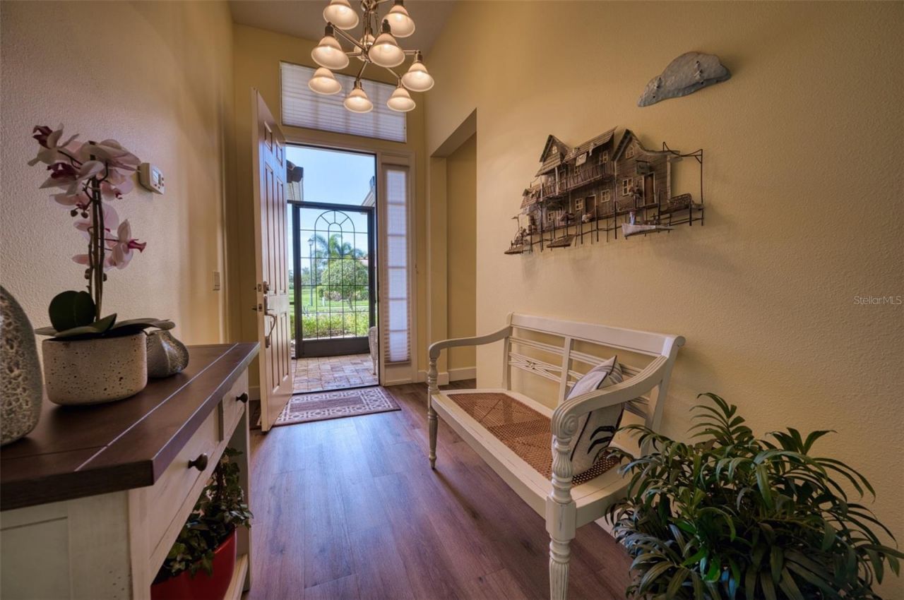 8053 Stirling Falls Circle, Sarasota, FL 34243 Photo