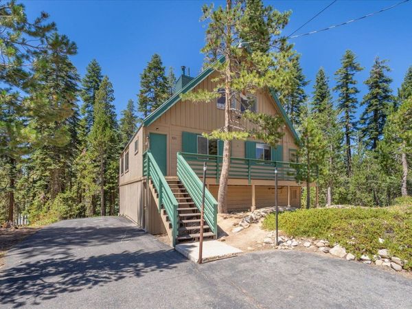 7121 Soda Springs Road, Soda Springs, CA 95728