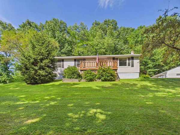 10 Beruk Hill Road, Hinsdale, NH 03451