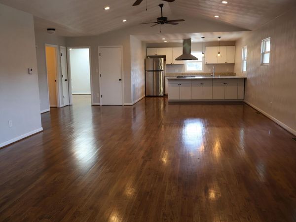 2033 E Main ST , Salem, VA 24153