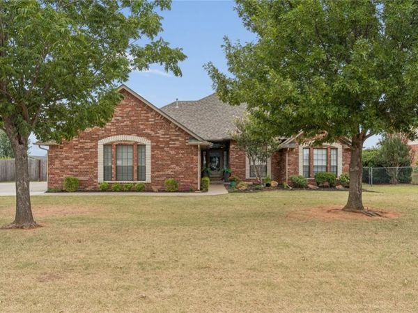 900 Grandview Road, Tuttle, OK 73089