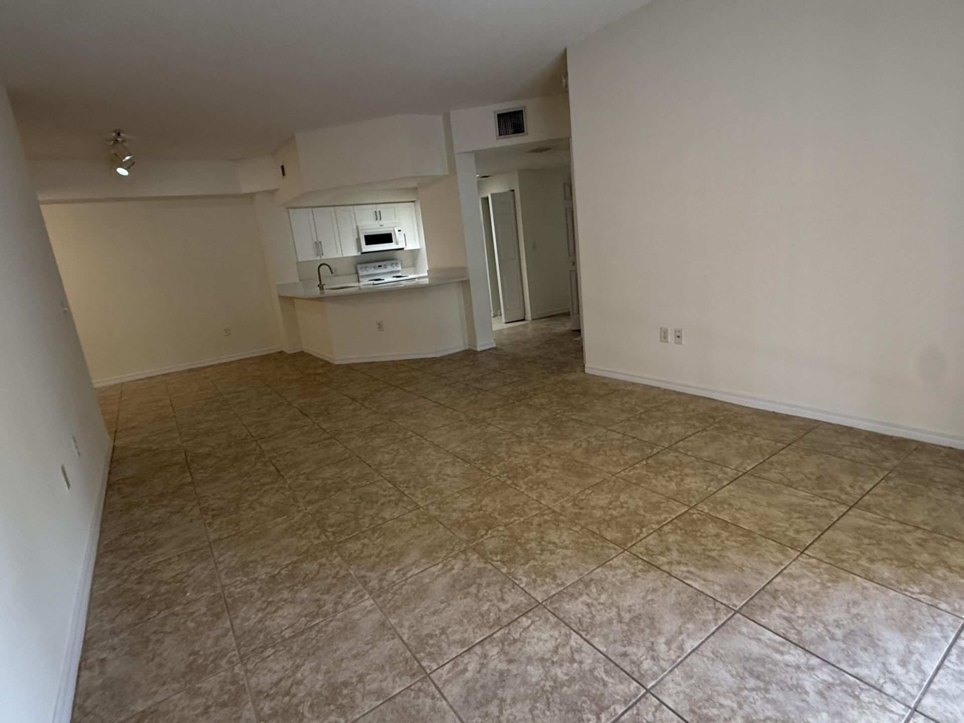 3020 Alcazar Place, Unit 303, Palm Beach Gardens, FL 33410 Photo