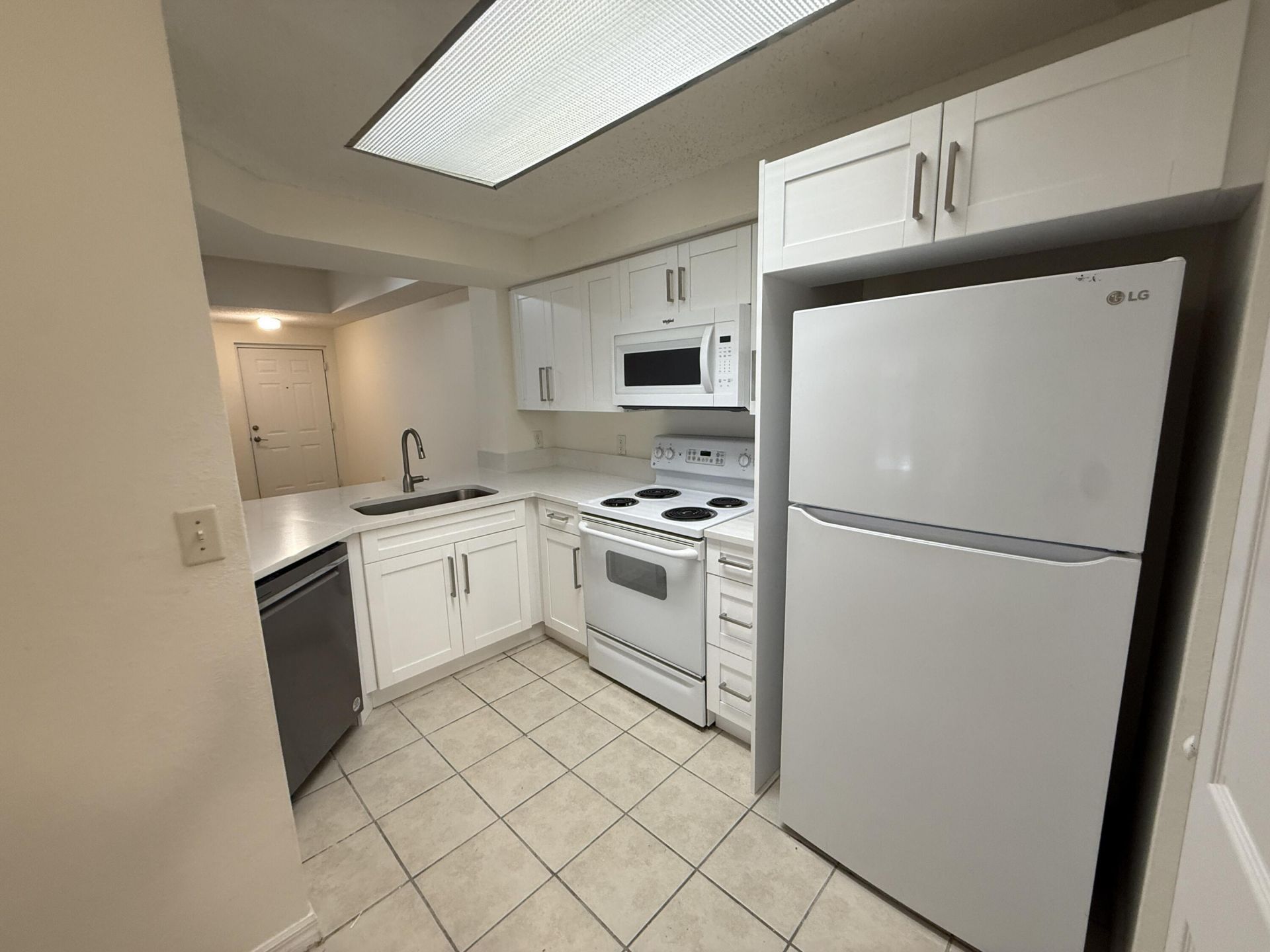 3020 Alcazar Place, Unit 303, Palm Beach Gardens, FL 33410 Photo