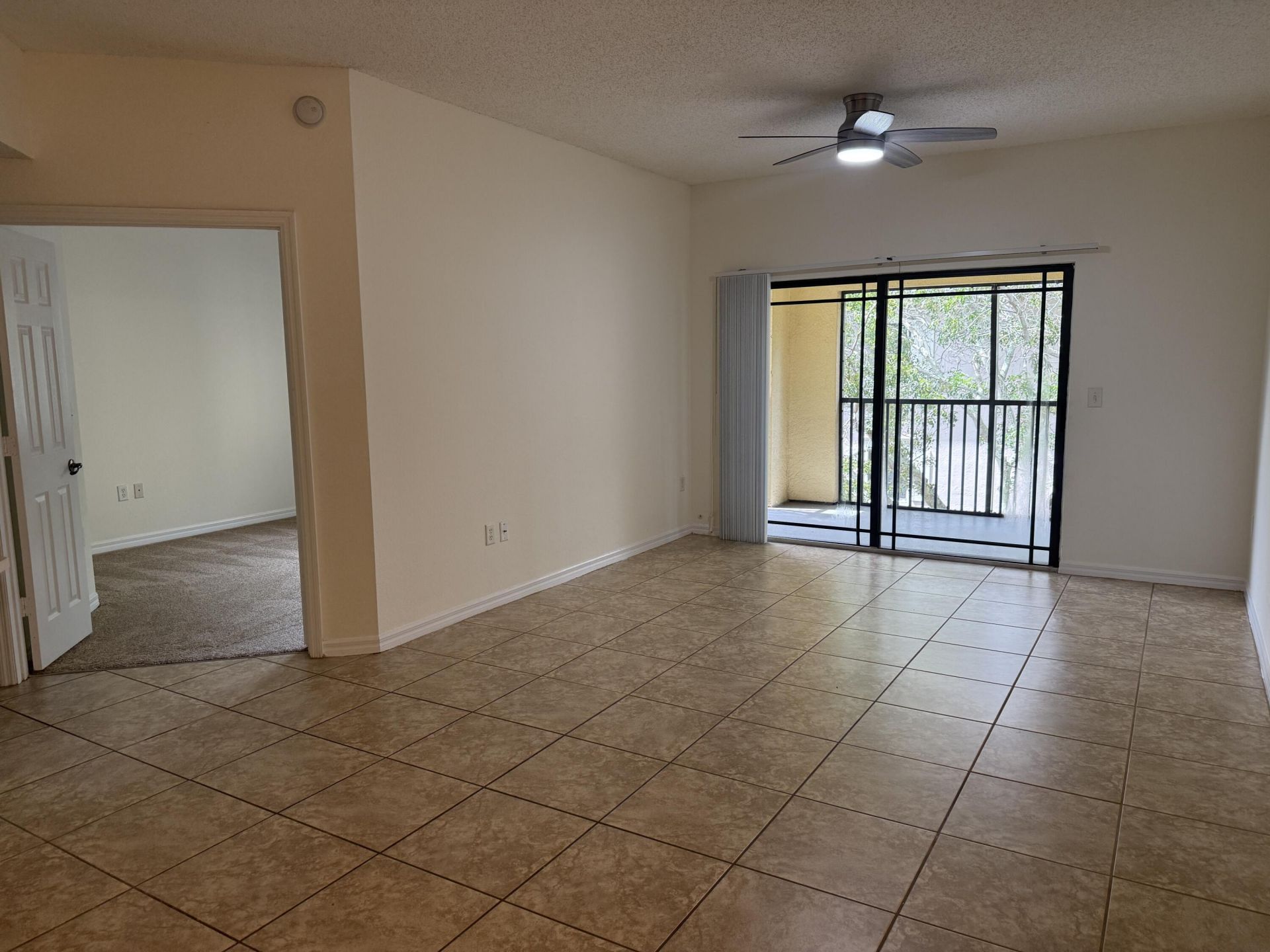 3020 Alcazar Place, Unit 303, Palm Beach Gardens, FL 33410 Photo