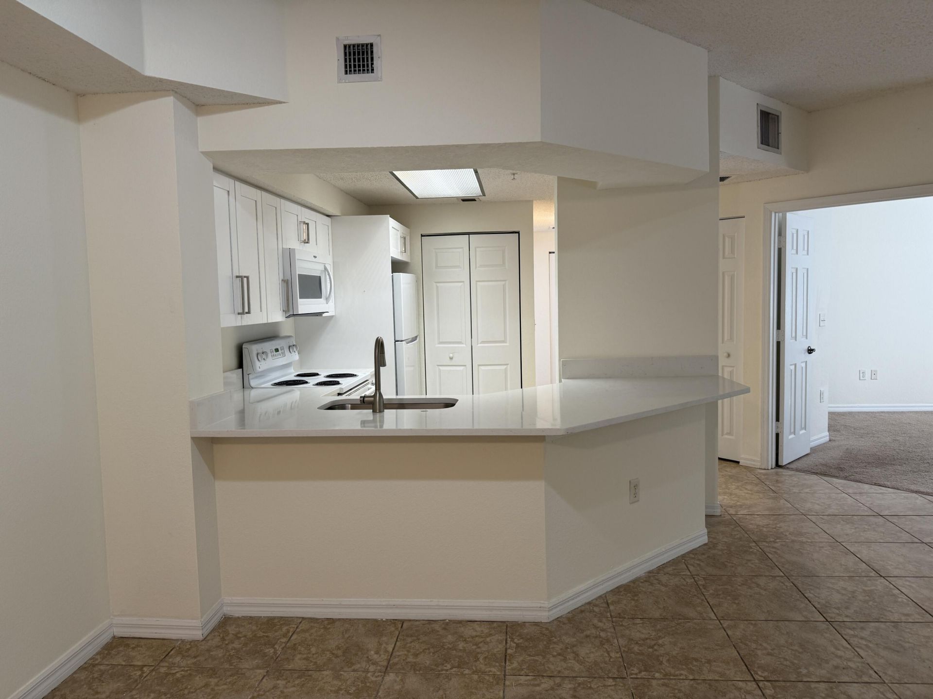 3020 Alcazar Place, Unit 303, Palm Beach Gardens, FL 33410 Photo