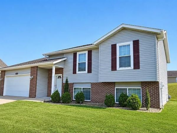 639 Olivia Drive , Cape Girardeau, MO 63701