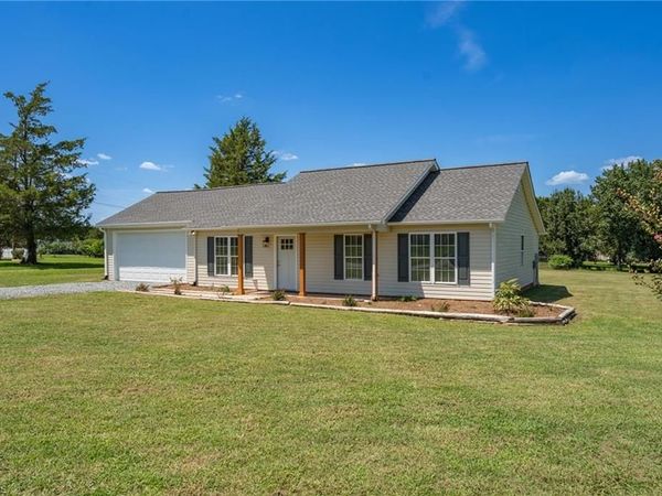 4042 Obra Road, Graham, NC 27253